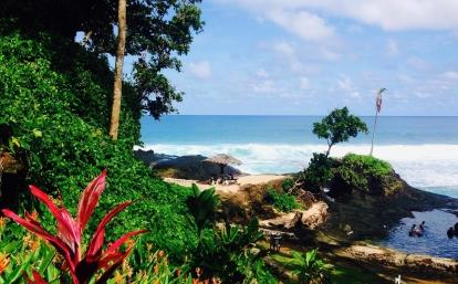 A scenic view of the Pacific ocean in Samoa Alternative schoolies volunteering in Samoa will feature similar views